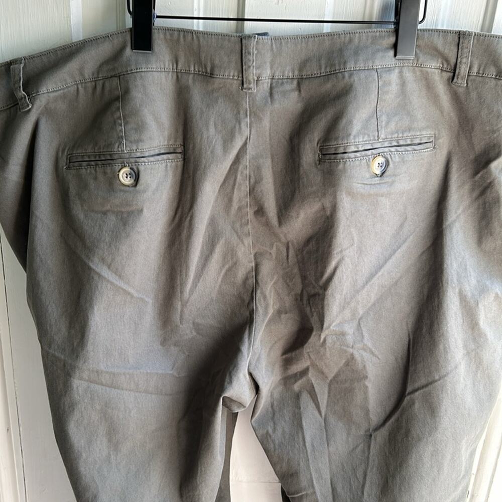 woman within Brown Pants - Picture 5 of 9